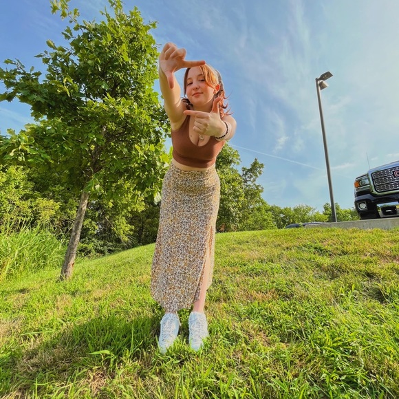 Meet your Posher, Sofia - Picture 3 of 6